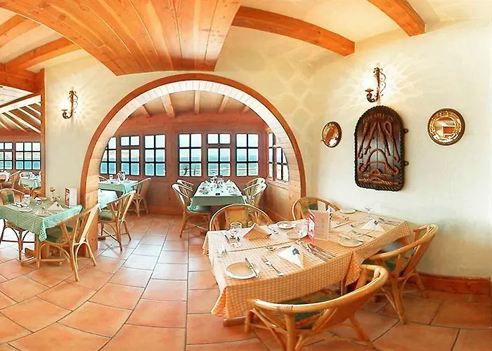 The Mediterranea & Hotel 4*