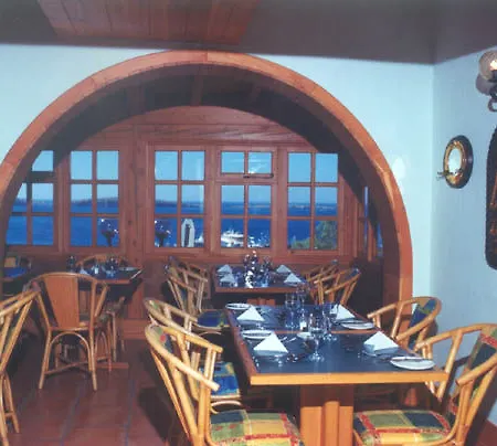 מלון The Mediterranea & 4*