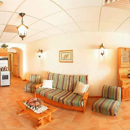 The Mediterranea & Ξενοδοχείο