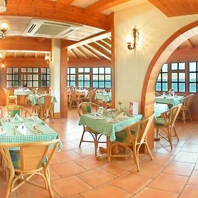 The Mediterranea & Σεντ Πόλς Μπέι