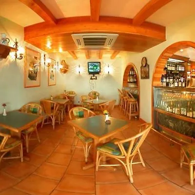 The Mediterranea & Ξενοδοχείο 4*