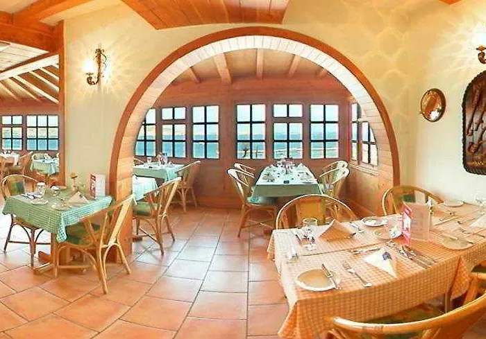 The Mediterranea & 4* 圣保罗湾城